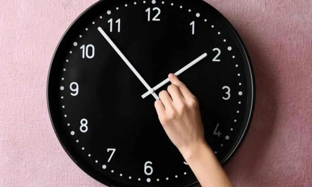 Πότε αλλάζει η ώρα και τι ισχύει με τις ώρες κοινής ησυχίας
